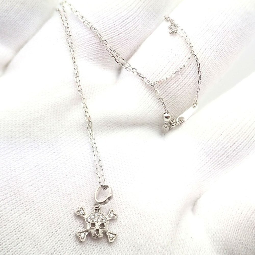 Authentic! Loree Rodkin 18k White Gold Diamond Skull Crossbones Pendant Necklace - Picture 4 of 10